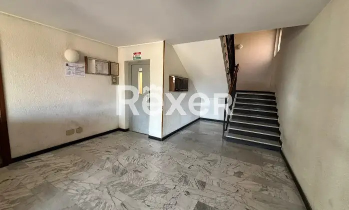 Rexer-Savona-Ampia-metratura-con-terrazza-pauto-e-cantina-Altro
