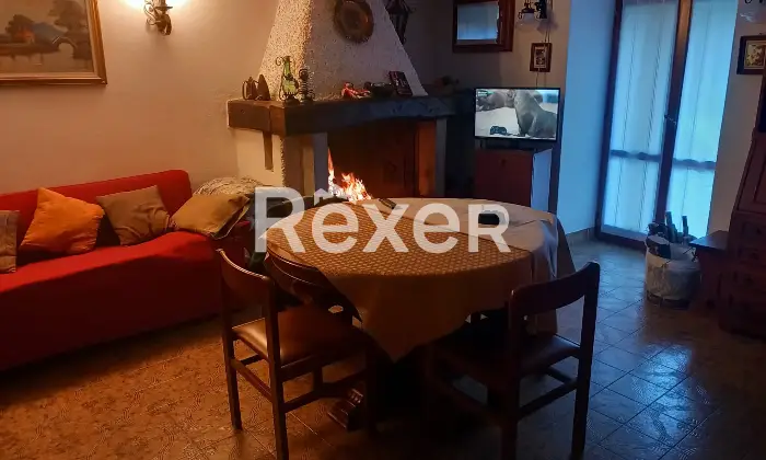 Rexer-Crodo-Vendesi-casa-indipendente-con-terreno-Frazione-Cantoni-Via-Cantoni-Altro