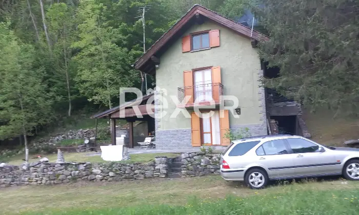 Rexer-Crodo-Vendesi-casa-indipendente-con-terreno-Frazione-Cantoni-Via-Cantoni-Altro