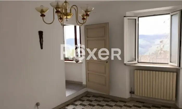 Rexer-Lapedona-Casa-di-paese-in-vendita-in-Largo-IV-Novembre-a-Lapedona-Altro