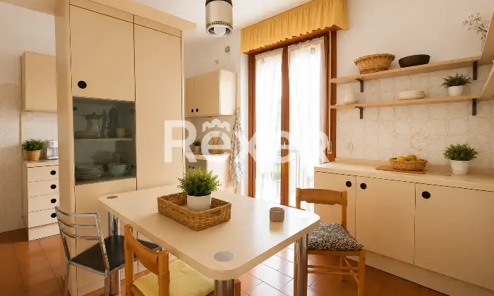 Rexer-Pordenone-Luminoso-appartamento-con-ambienti-ampi-e-funzionali-Altro