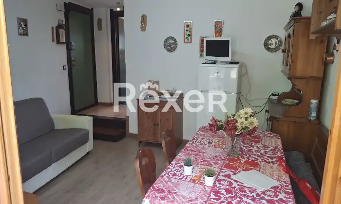 Rexer-Viola-Meraviglioso-bilocale-in-montagna-con-finestra-in-bagno-Altro
