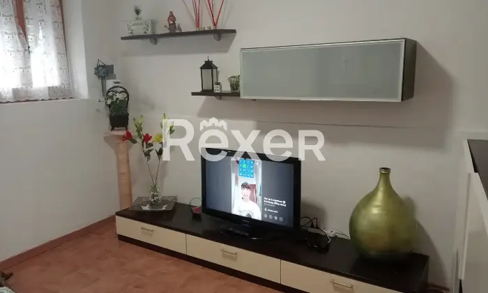 Rexer-Bosio-Casa-tipica-ligure-indipendente-su-lati-con-cortile-privato-Salone