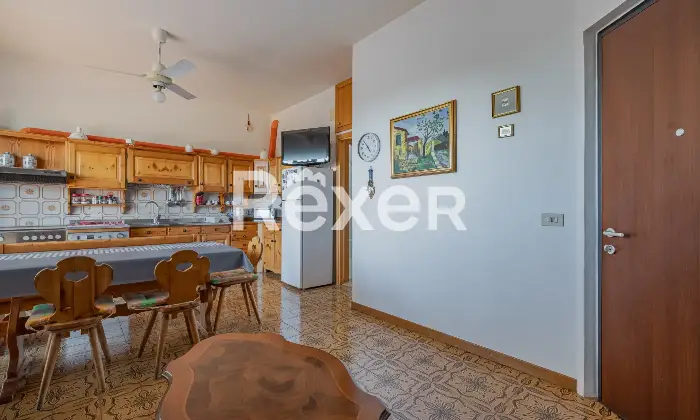Rexer-Roma-Appartamento-trilocale-a-Roma-Loc-Cesano-Altro