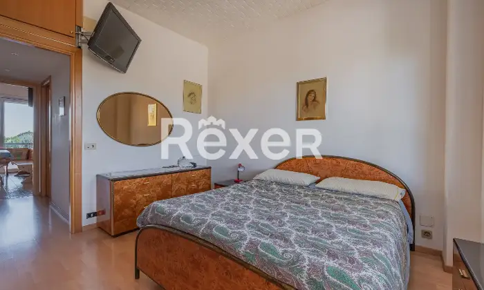 Rexer-Roma-Appartamento-trilocale-a-Roma-Loc-Cesano-Altro
