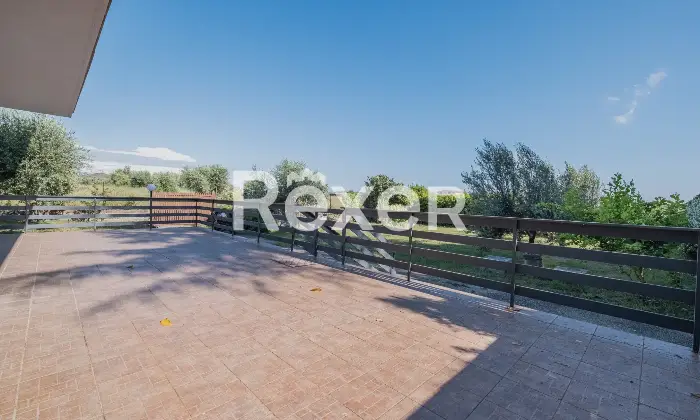Rexer-Roma-Appartamento-trilocale-a-Roma-Loc-Cesano-Altro