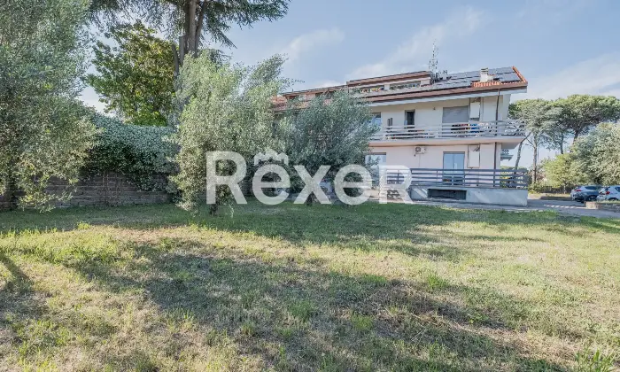 Rexer-Roma-Appartamento-trilocale-a-Roma-Loc-Cesano-Altro