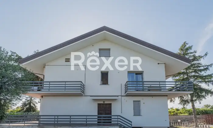 Rexer-Roma-Appartamento-trilocale-a-Roma-Loc-Cesano-Altro