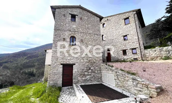 Rexer-Caldarola-Casatorre-medievale-in-vendita-in-Localit-Vestignano-a-Caldarola-Altro
