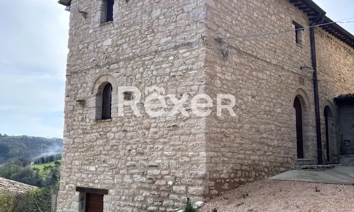 Rexer-Caldarola-Casatorre-medievale-in-vendita-in-Localit-Vestignano-a-Caldarola-Altro