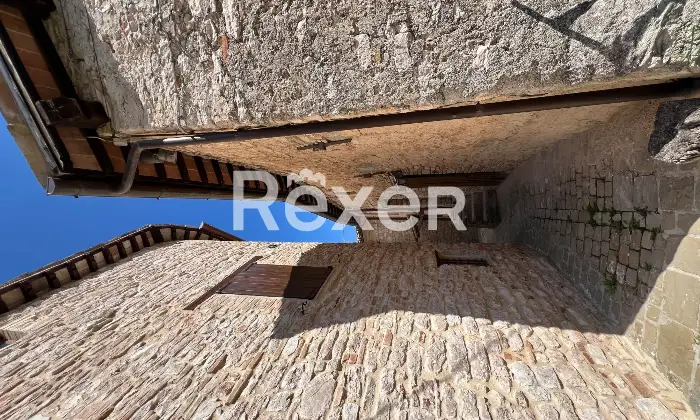 Rexer-Caldarola-Casatorre-medievale-in-vendita-in-Localit-Vestignano-a-Caldarola-Altro