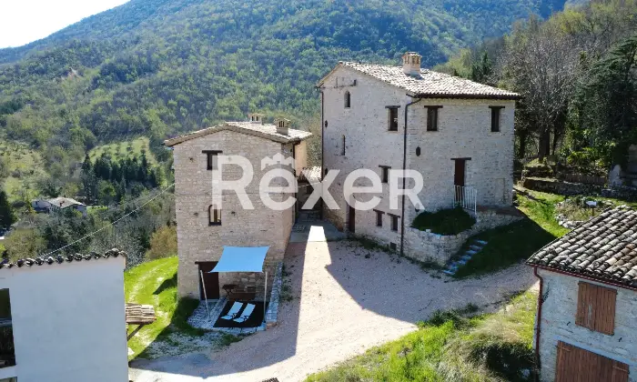 Rexer-Caldarola-Casatorre-medievale-in-vendita-in-Localit-Vestignano-a-Caldarola-Altro