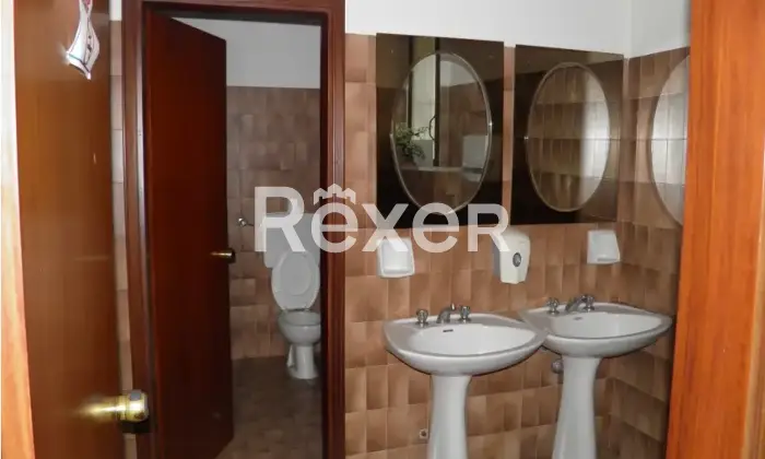 Rexer-Albareto-Complesso-alberghiero-e-commerciale-in-vendita-in-Via-della-Repubblica-ad-Albareto-Altro