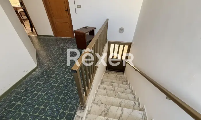 Rexer-Diamante-Ampio-e-panoramico-appartamento-con-sovrastante-terrazzo-da-mq-Altro