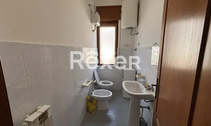 Rexer-Diamante-Ampio-e-panoramico-appartamento-con-sovrastante-terrazzo-da-mq-Bagno
