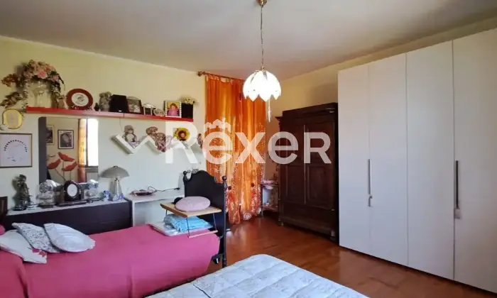 Rexer-San-Giovanni-in-Croce-Villa-indipendente-di-prestigio-con-ampio-giardino-e-dependance-Altro