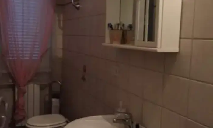 Rexer-Capodimonte-Piccolo-appartamento-in-campagna-BAGNO