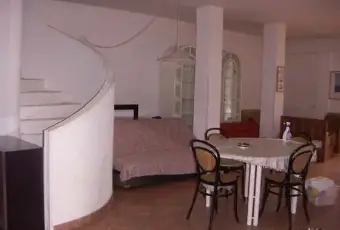 Rexer-Capodimonte-Appartamenti-vacanze-a-Capodimonte-SALONE
