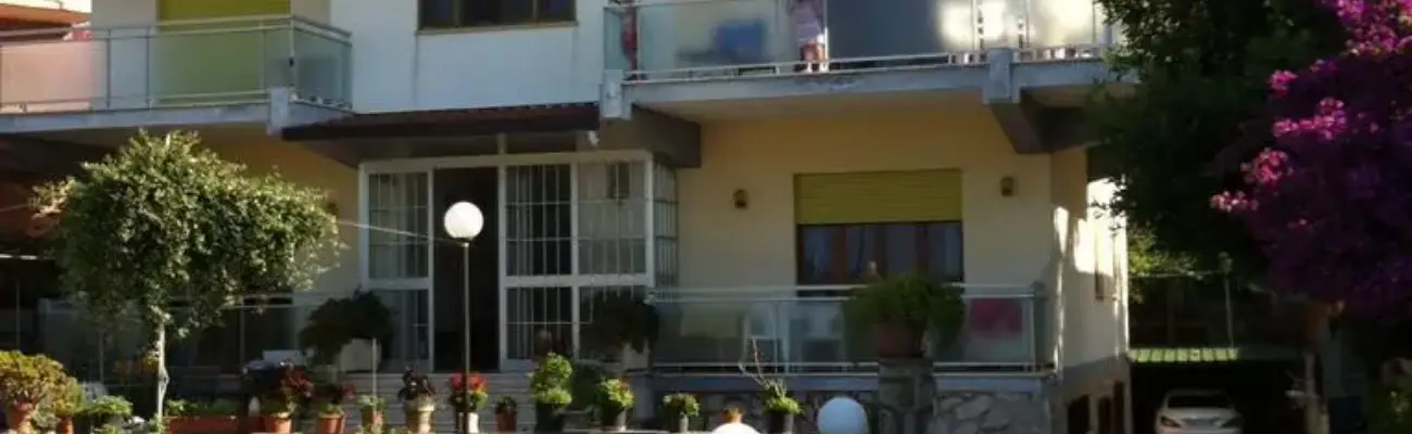 Rexer-Formia-Appartamento-vacanze-a-Formia-GIARDINO