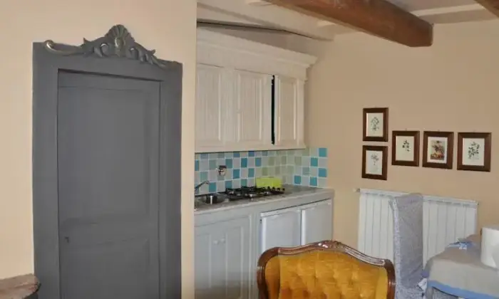 Rexer-Viterbo-Appartamento-con-terrazza-a-Viterbo-CUCINA