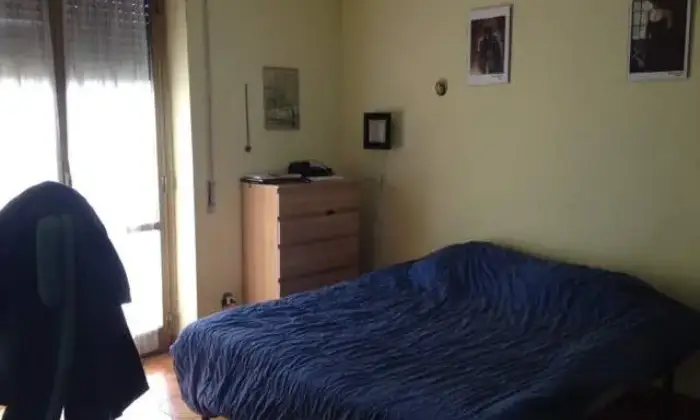 Rexer-Roma-Stanza-a-Roma-CAMERA-DA-LETTO