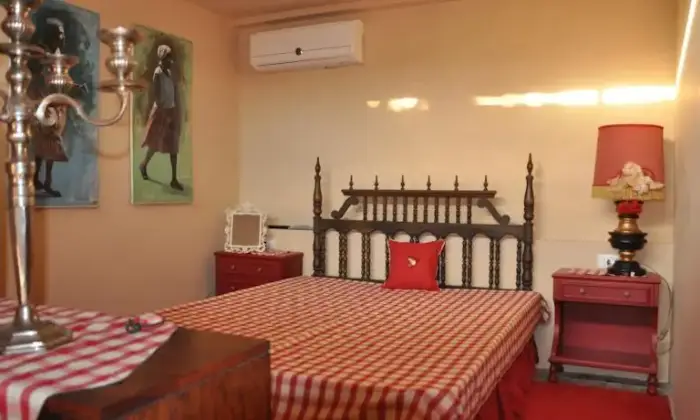 Rexer-Viterbo-Monolocale-con-terrazza-a-Viterbo-CAMERA-DA-LETTO
