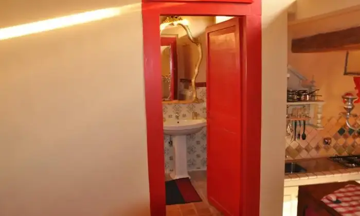 Rexer-Viterbo-Monolocale-con-terrazza-a-Viterbo-BAGNO