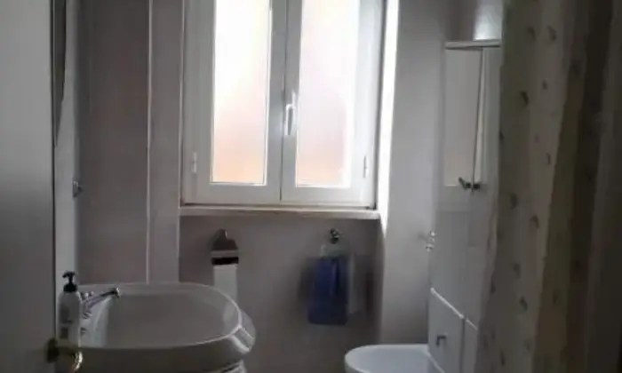 Rexer-Fiumicino-Appartamento-vacanze-a-Fregene-BAGNO