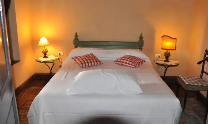 Rexer-Viterbo-Bilocale-a-Viterbo-CAMERA-DA-LETTO