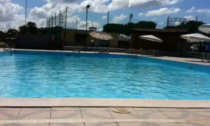 Rexer-Ardea-Appartamento-in-residence-ad-Ardea-PISCINA
