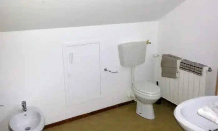 Rexer-Lanzo-Torinese-Bilocale-arredato-a-Lanzo-Torinese-BAGNO