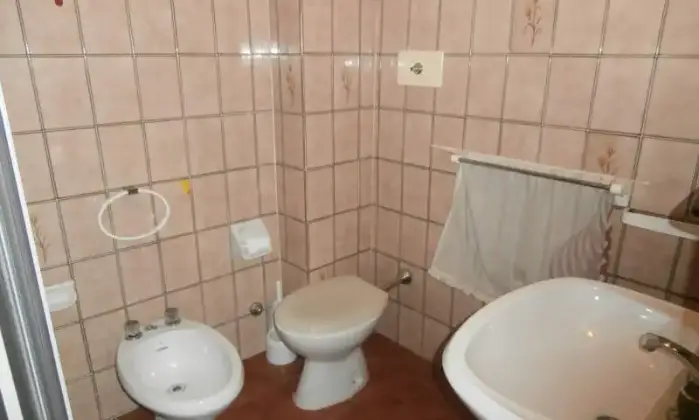 Rexer-Comacchio-Bilocale-a-Lido-di-Spina-BAGNO