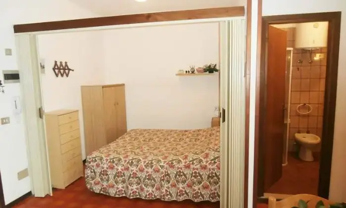 Rexer-Comacchio-Bilocale-a-Lido-di-Spina-CAMERA-DA-LETTO