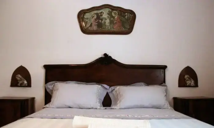 Rexer-Trapani-Casa-vacanza-con-giardino-CAMERA-DA-LETTO