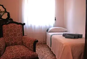 Rexer-Trapani-Casa-vacanza-con-giardino-CAMERA-DA-LETTO