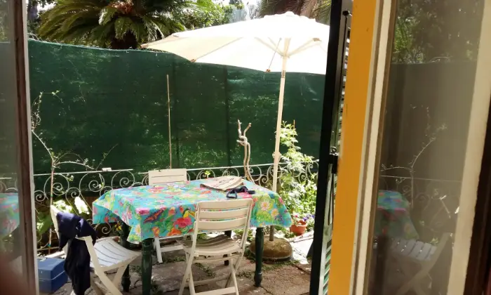 Rexer-Sestri-Levante-Al-centro-della-passeggiata-a-mare-di-Sestri-L-giardino-privato-SALONE