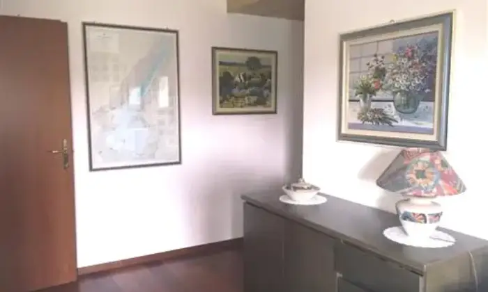 Rexer-Manerba-del-Garda-LAGO-DI-GARDA-Manerba-km-da-Desenzano-del-Garda-Appartamento-FRONTE-LAGO-In-residence-CUCINA