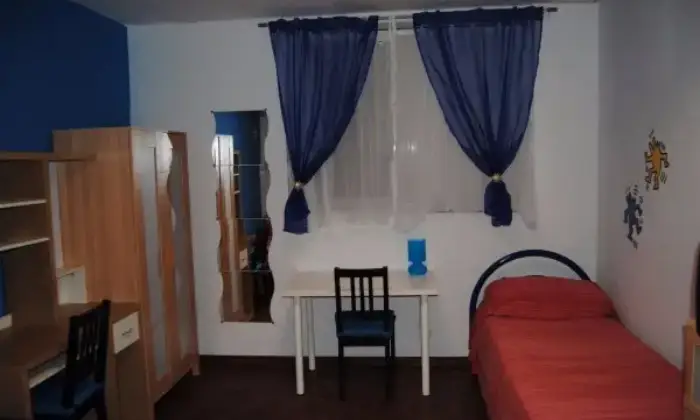 Rexer-Napoli-Bilocale-a-Napoli-CAMERA-DA-LETTO