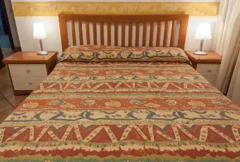 Rexer-Fiumicino-Appartament-Passoscuro-Bambin-Ges-CAMERA-DA-LETTO