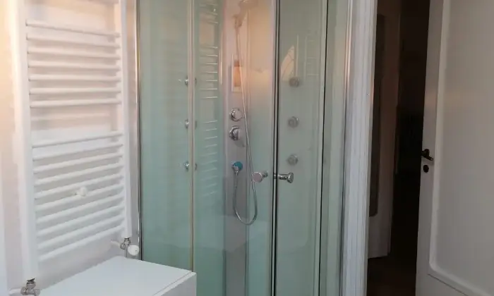 Rexer-Salerno-Appartamento-in-vendita-Bagno