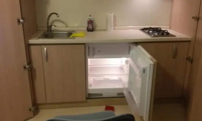 Rexer-Napoli-Monolocale-solo-per-Brevi-periodi-CUCINA