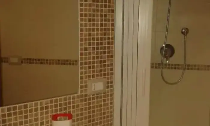 Rexer-Napoli-Monolocale-solo-per-Brevi-periodi-BAGNO
