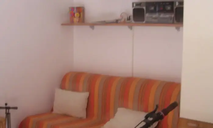 Rexer-Anzio-Affitto-porzione-di-villino-a-LAVINIO-CAMERA-DA-LETTO