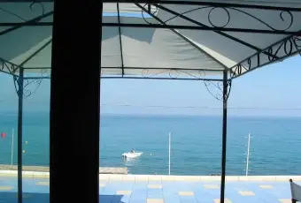 Rexer-Messina-Affittasi-appartamento-a-picco-sul-mare-ALTRO
