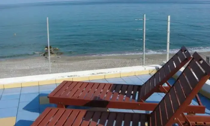 Rexer-Messina-Affittasi-appartamento-a-picco-sul-mare-ALTRO