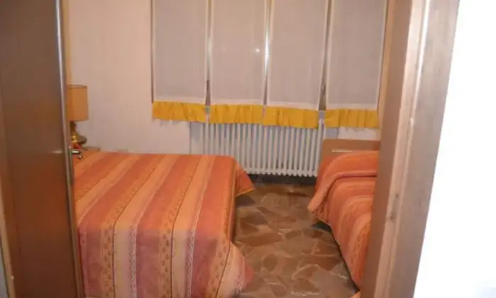 Rexer-Montespertoli-Appartamento-CAMERA-DA-LETTO