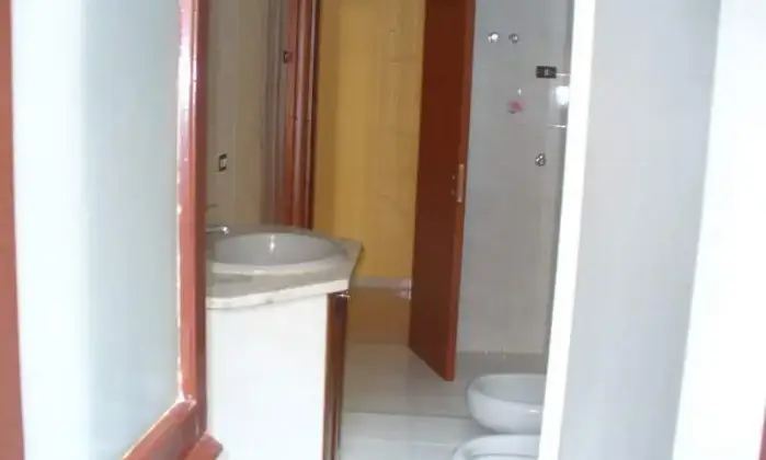 Rexer-Napoli-Trilocale-a-Napoli-BAGNO