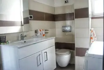 Rexer-Imperia-Casa-vacanze-Imperia-passi-dal-mare-con-Giardino-BAGNO