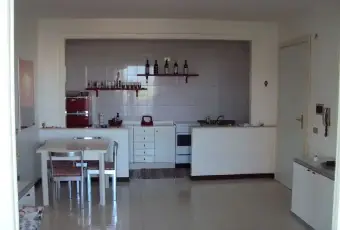 Rexer-Lesina-Affittasi-appartamento-CUCINA