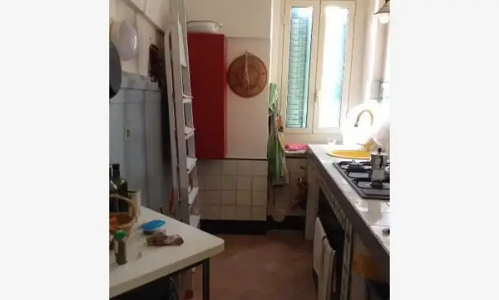 Rexer-Rodi-Garganico-Appartamento-in-affitto-vico-vittorio-alfieri-Rodi-Garganico-CUCINA